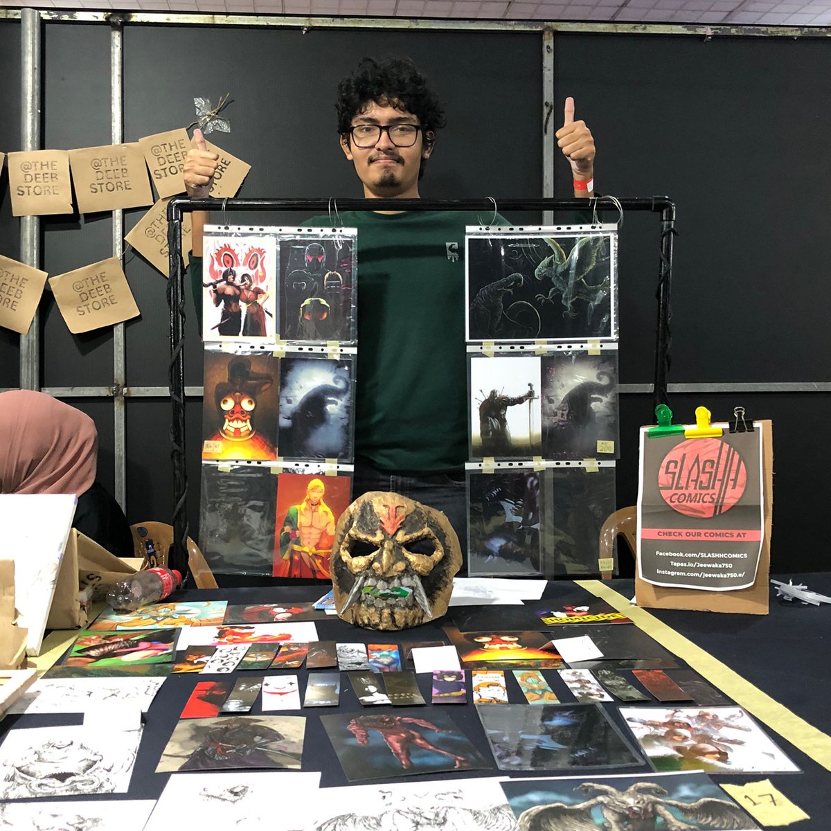 JeewakaBlckJckt's tweet image. A heartful Thank you for Visiting Our SLASHH Comics and @CodePMx  stall at Colombo Comic Expo Artist Alley 💛💛💛💛💛