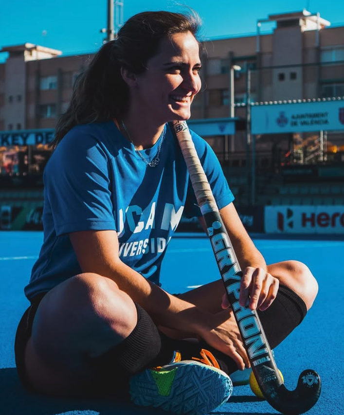 UCAM_Deportes's tweet photo. 🥇Lola Riera, alumna @UCAM, Campeona de la Liga de Hockey India🏆🏑

Un logro internacional que demuestra esfuerzo, talento y excelencia deportiva💪

💙#OrgulloUCAM https://t.co/XAAR0BmPsR