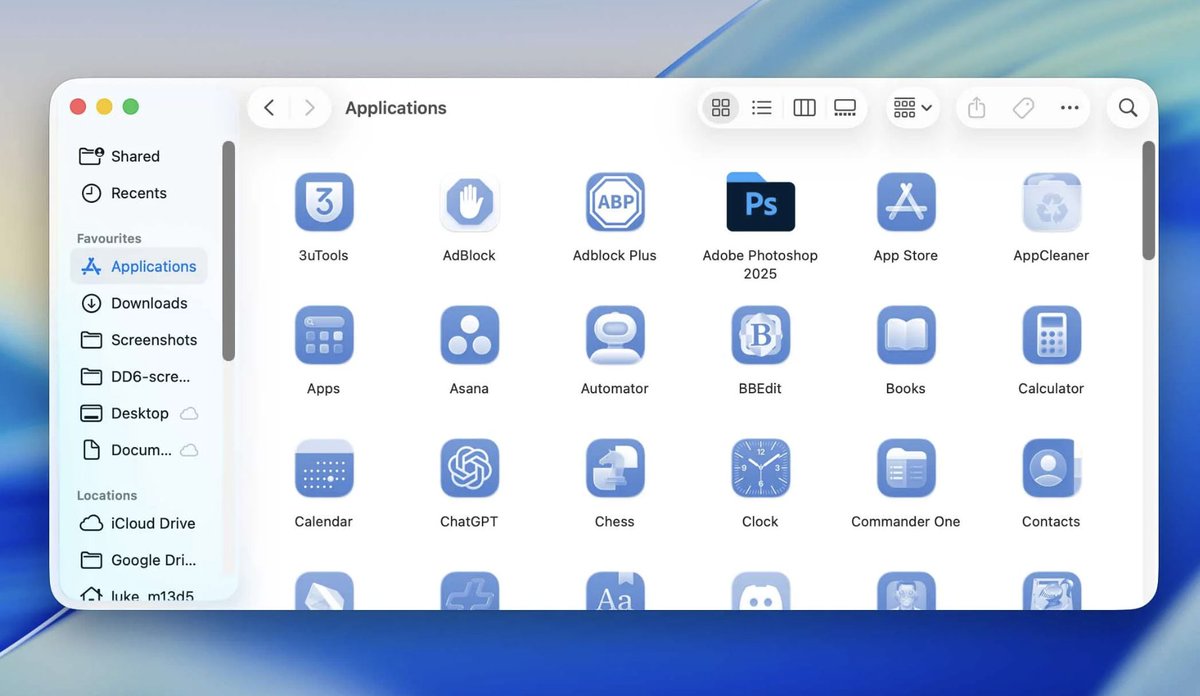 macOS Tahoe is such a ridiculous step backwards for user interface design

Tahao vs Aqua (which is 25 years old btw)