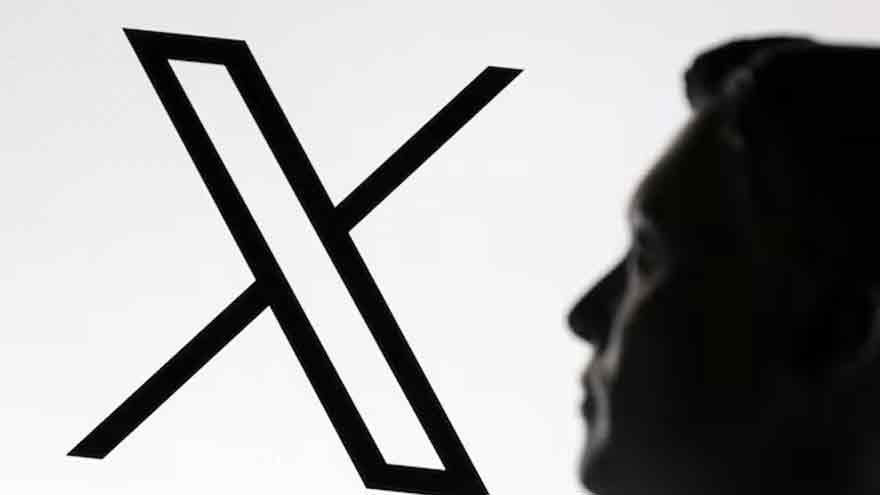 reenukaur33k's tweet photo. #ElonMusk announces X will release its full algorithm for public review—including organic and ad recommendations—every 4 weeks, starting in 7 days. #XPlatform #AlgorithmTransparency #Tech #AI #Pakistan https://t.co/y6840PJV3Q