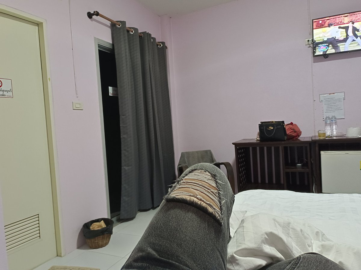 chmphu663636's tweet image. ฮาโหลววววแอบเมียมาได้ยางงงง หางดงสะกิดมาค่าา