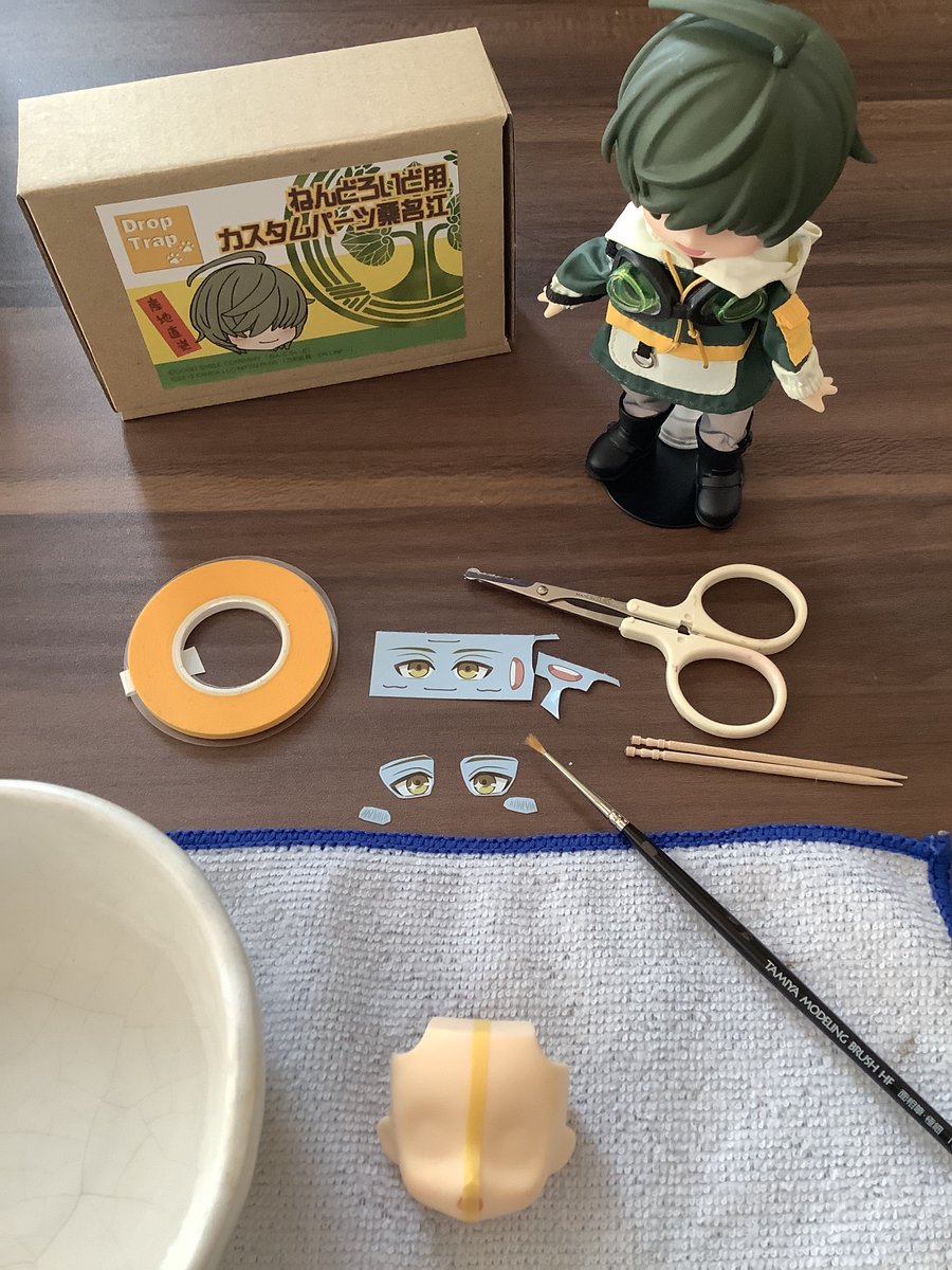 顔にやさしく DropTrapさん @anojidrop のねん桑くんの顔デカール💛 いい感じに貼れ