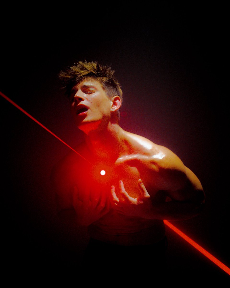 moodydarkroom's tweet image. Photos