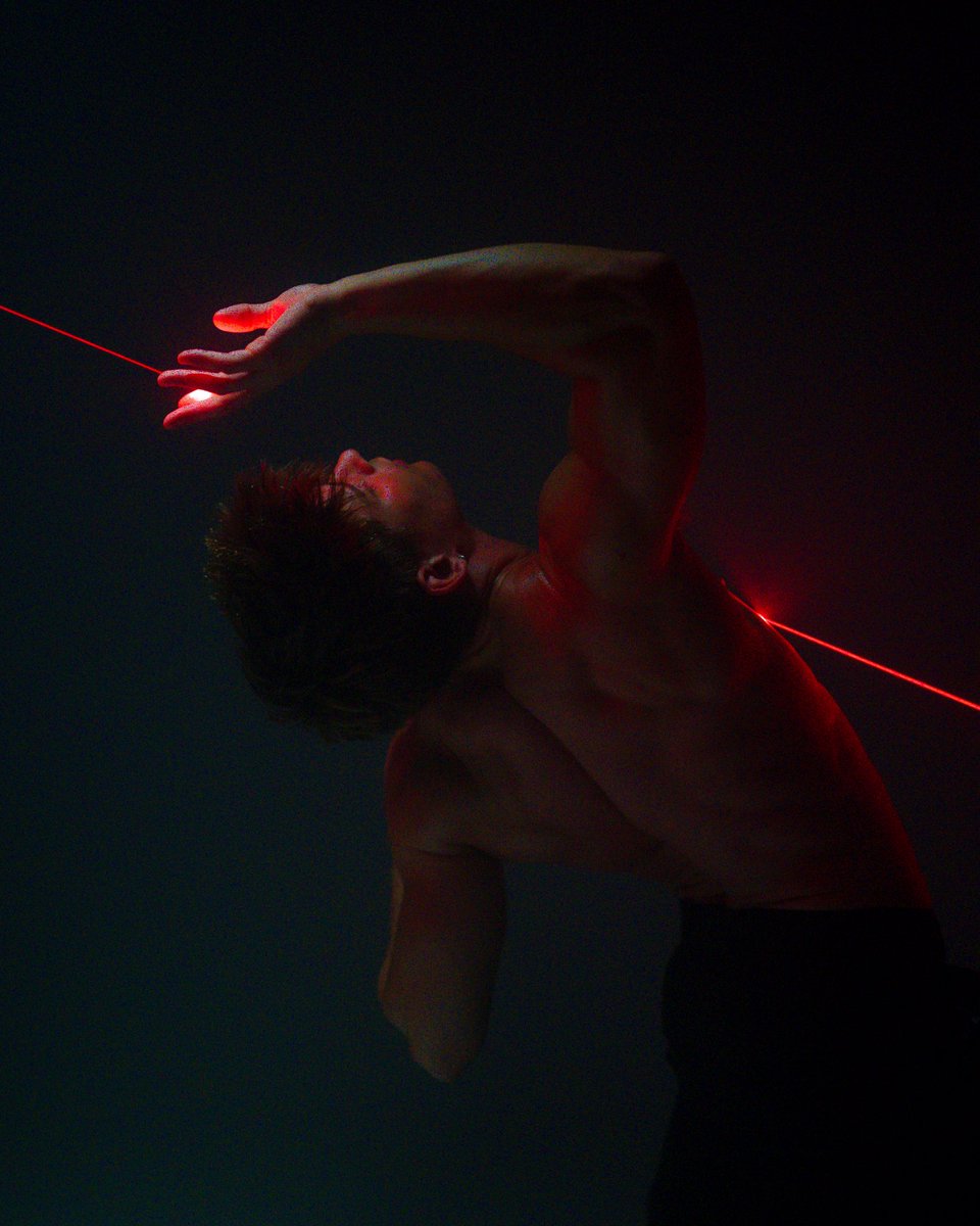 moodydarkroom's tweet image. Photos