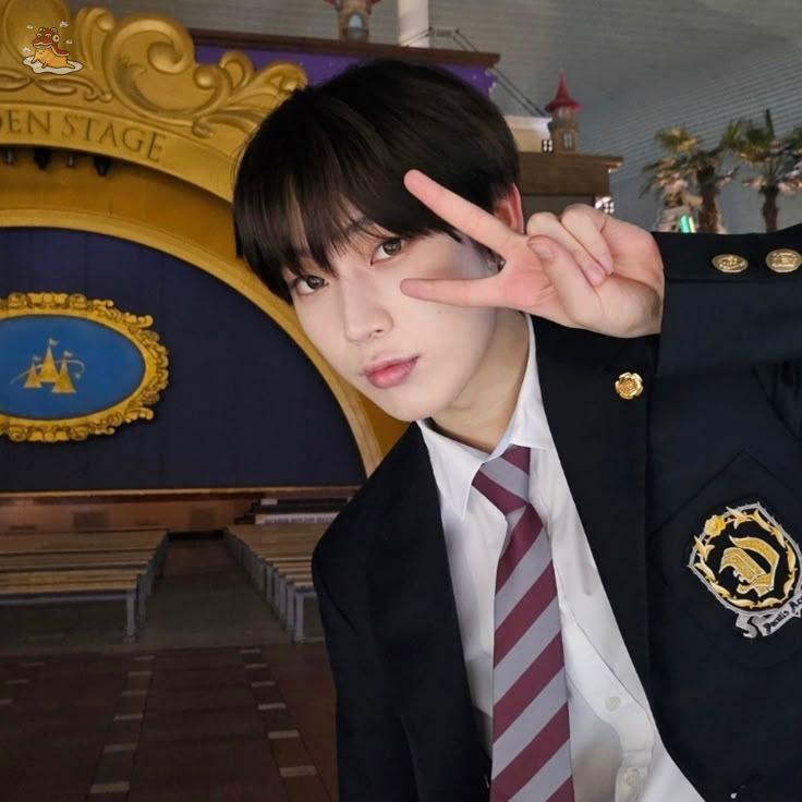 SOC-IE 💛 ˚☽˚.⋆ tweet media