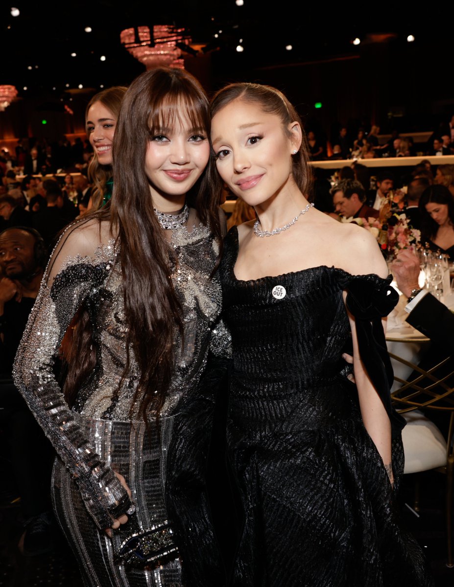 MTV's tweet image. OH! MY! LISARIANA!!!!!

📍 #LISA and #ArianaGrande at the #GoldenGlobes