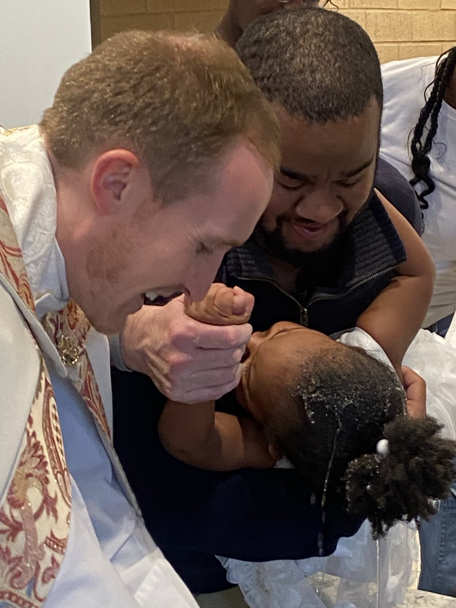 Holy Savior Angels tweet media