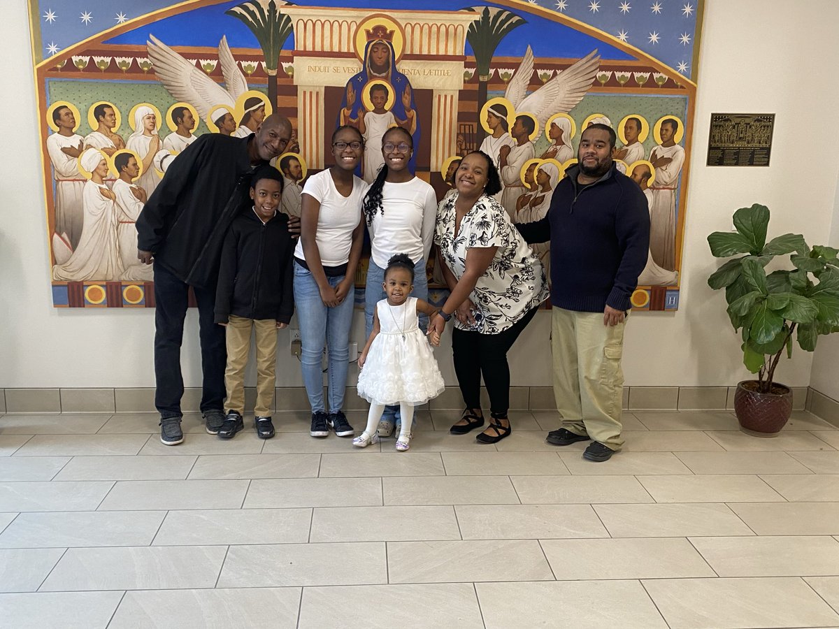 Holy Savior Angels tweet media