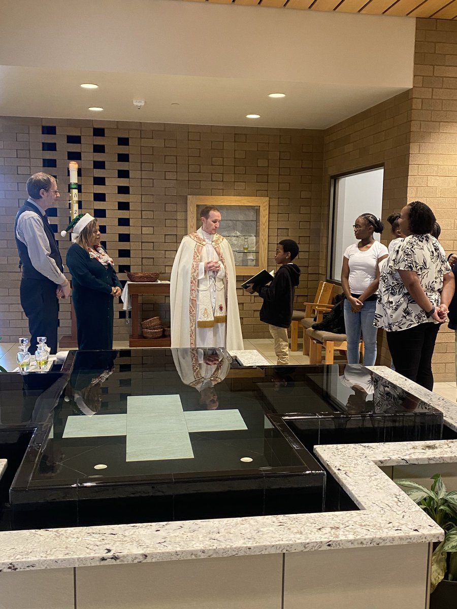 Holy Savior Angels tweet media