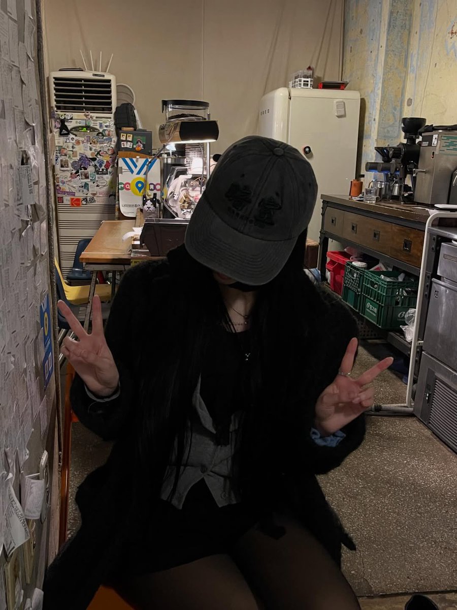 bessieclips's tweet photo. [260110] instagram update (yyeonwuu__)

내 최애들 🩵

#Lapillus #라필루스 #Bessie #베시 https://t.co/a73yWRKbPp