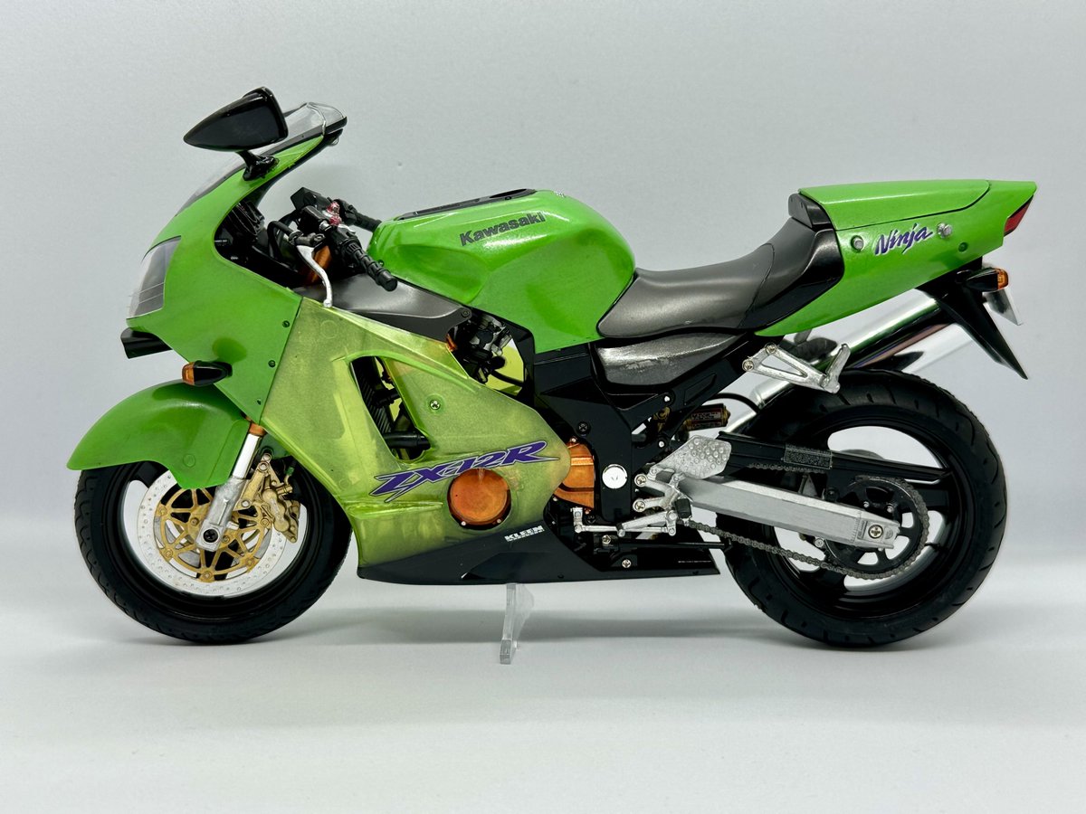 トミー タミヤ さんの #プラモデル #カワサキ #ニンジャ ZX-12R、完成♪ 使い