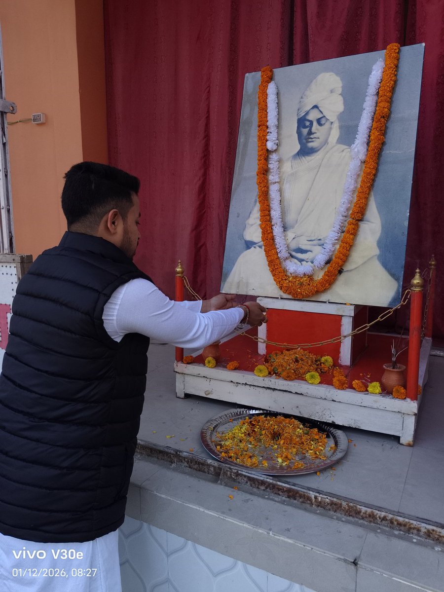 guddunath10's tweet photo. Tributes to Swami Vivekananda on his Jayanti.

His life and work is an inspiration to all. We must continue to uphold the principles that he stood for &amp; incorporate them in our lives to build #NewIndia. https://t.co/e51y4gY420