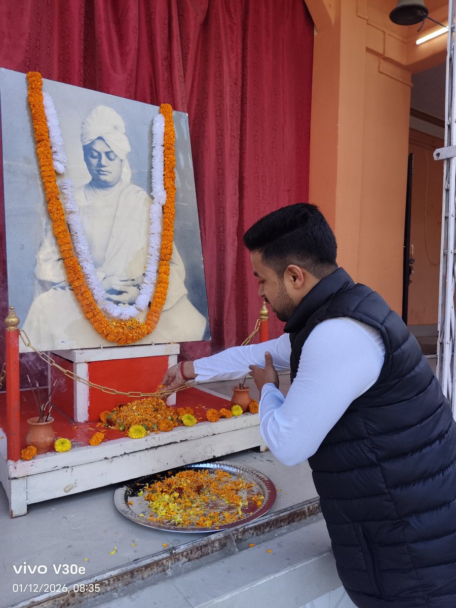 guddunath10's tweet photo. Tributes to Swami Vivekananda on his Jayanti.

His life and work is an inspiration to all. We must continue to uphold the principles that he stood for &amp; incorporate them in our lives to build #NewIndia. https://t.co/e51y4gY420