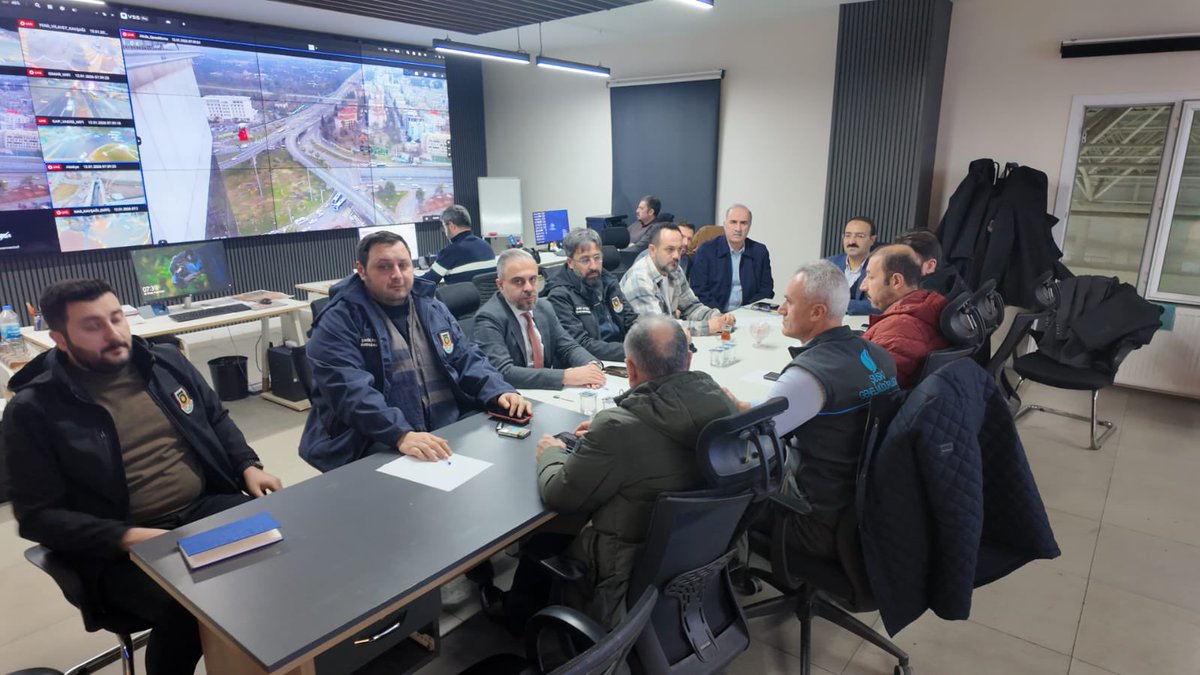 Şanlıurfa İçin Teyakkuzdayız🌧️

İlimizde beklenen yağışlar nedeniyle oluşabilecek sel ve su baskınlarına karşı tüm tedbirler alınmış, ilgili ekiplerimiz sahada aktif olarak konuşlandırılmıştır.

Büyükşehir Belediye Başkanvekilimiz Ahmet Aksoy, Genel Sekreter Vekilimiz Osman