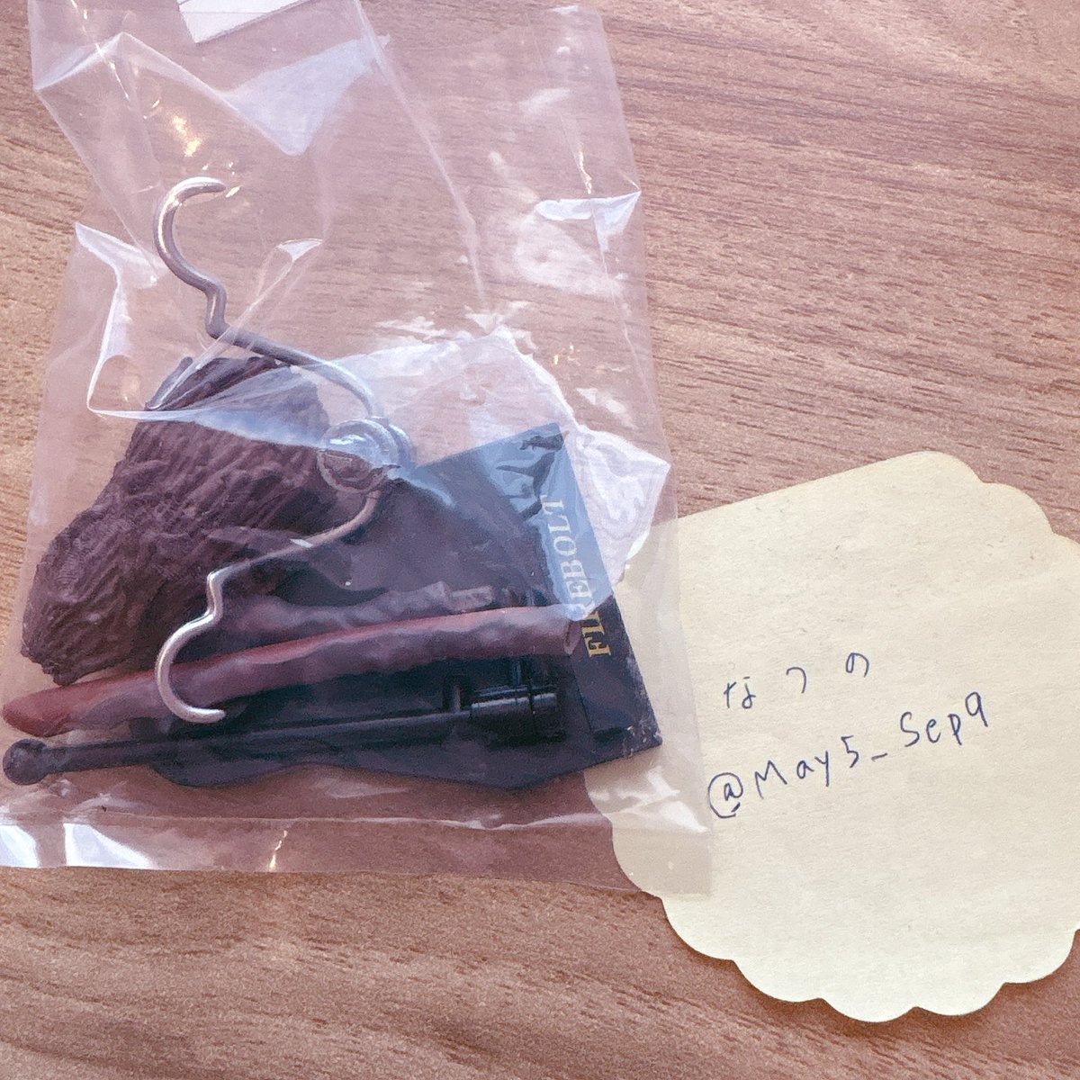 なつの tweet media