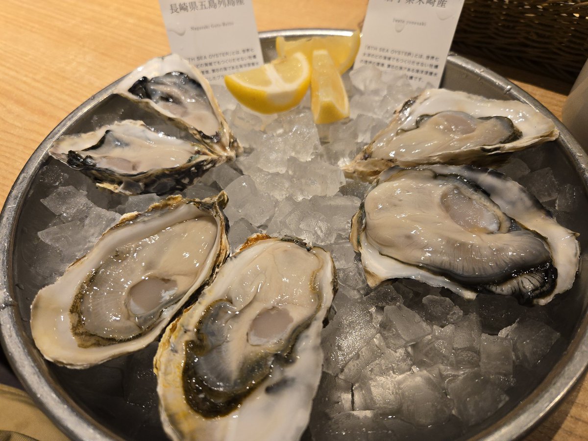 86act's tweet image. インテ終わるまでは何がなんでも当たりたくないから控えてたけど、生牡蠣美味しい～✨