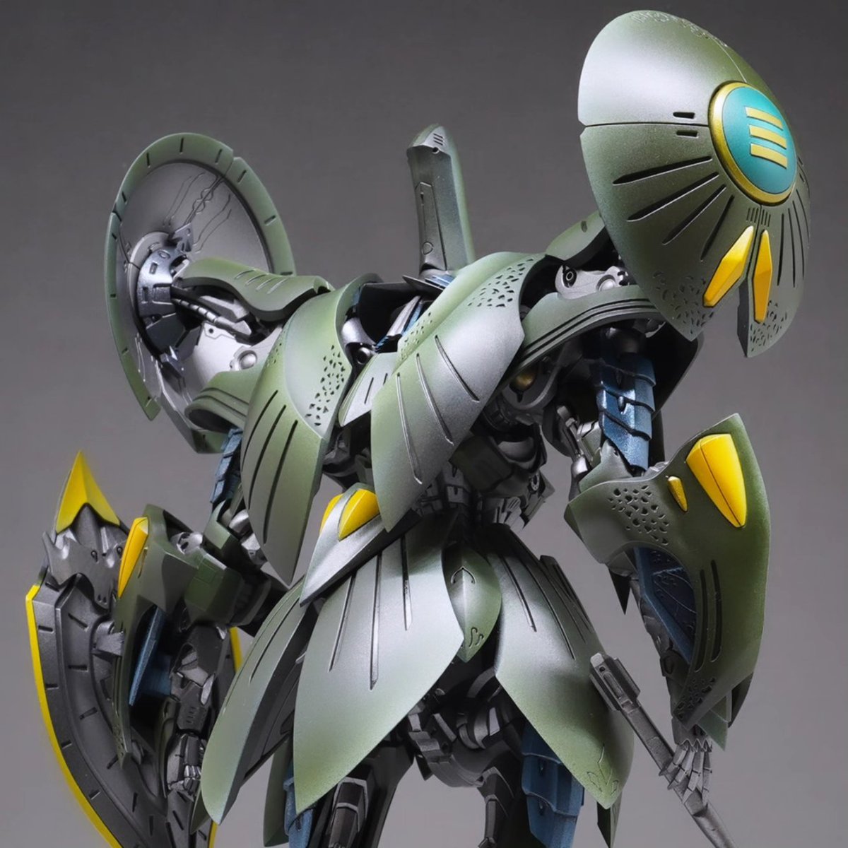 so16ww's tweet image. ボークス1/144　Aトール制作記🍀
完成✨

各パーツが重なり合い、なかなかのボリューム感！

マスキングも頑張った甲斐あり、美しく仕上がりましたよ。

さぁ次何作ろう😎

#ファイブスター物語 
#Aトール
#FSS_jp 
#ファレホ