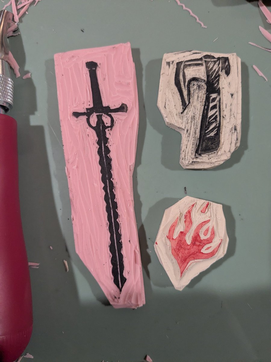 jaynotnow's tweet image. Ok I carved tsuvas sword as well