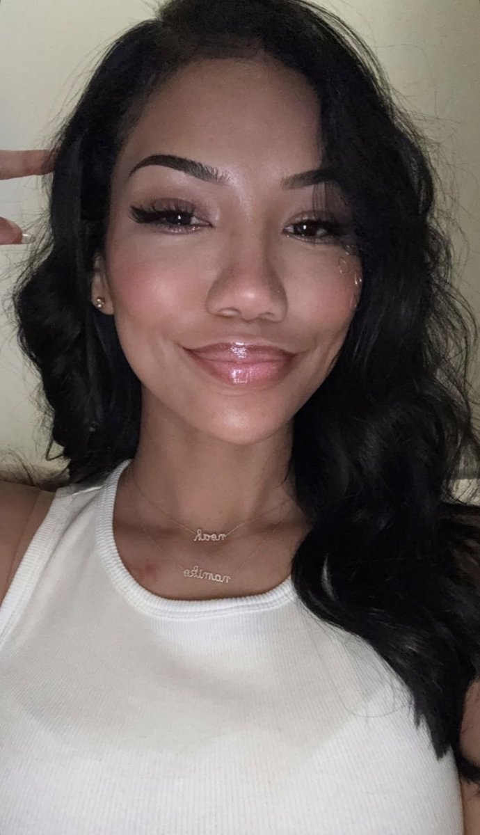 wavecheckers's tweet image. Jhené Aiko shares some selfies✨