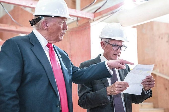 THEWOLFOFTASI's tweet image. 🔴 سواها #ترامب مع رئيس الفيدرالي 😳👨‍⚖️

جيروم باول: أخضع لتحقيق جنائي بسبب رفضي خفض الفائدة!!

أعلن عن خضوعه لتحقيق جنائي من قبل المدعين الفيدراليين بشأن مشروع تجديد مقر البنك المركزي في واشنطن العاصمة، قائلًا إن "إحباط ترامب" بسبب رفضه خفض الفائدة هو الدافع وراء هذه الخطوة.…