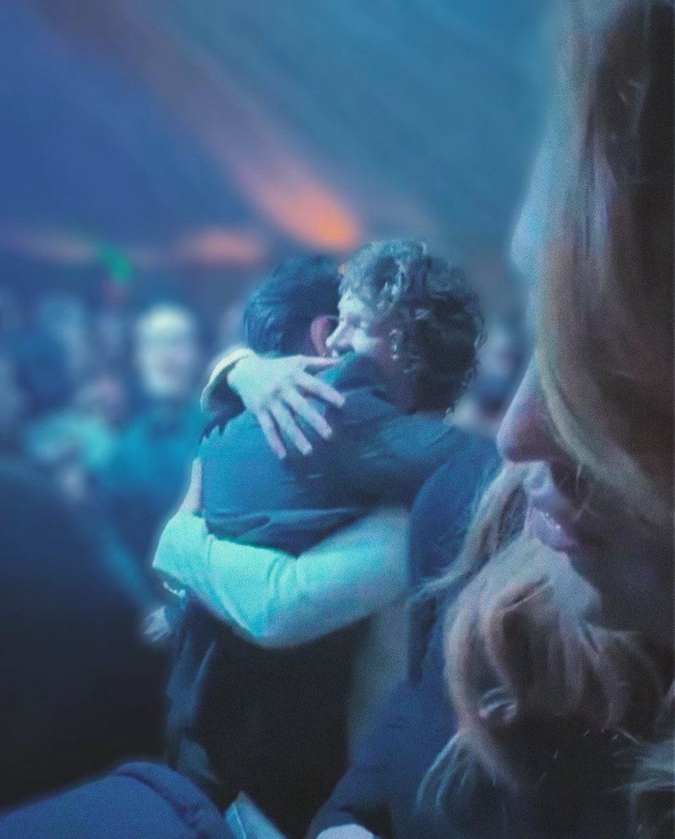 iris14049's tweet image. When will we even see them together again? Someone answer bc I need 50 lines of hudconcocaine each week to be able to survive