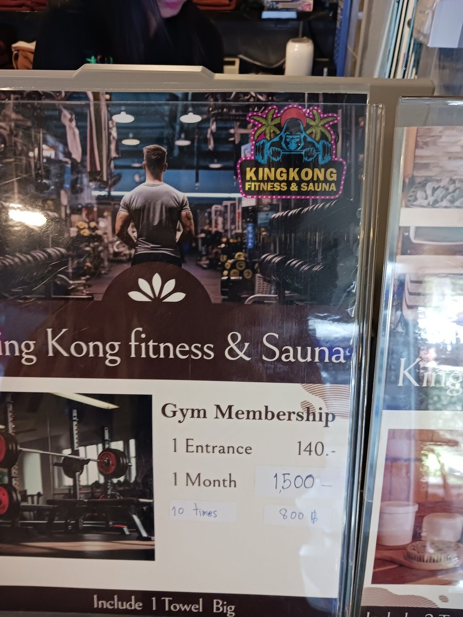 _p_ms's tweet image. サウナ来た！

 #KingKongfitnessandsauna

なんと
サウナぶっ壊れてた！

温水とプールは使えるということで
ここで一休み
140バーツ

あれ？安い  安くない？

ゆっくりしましょ♨️