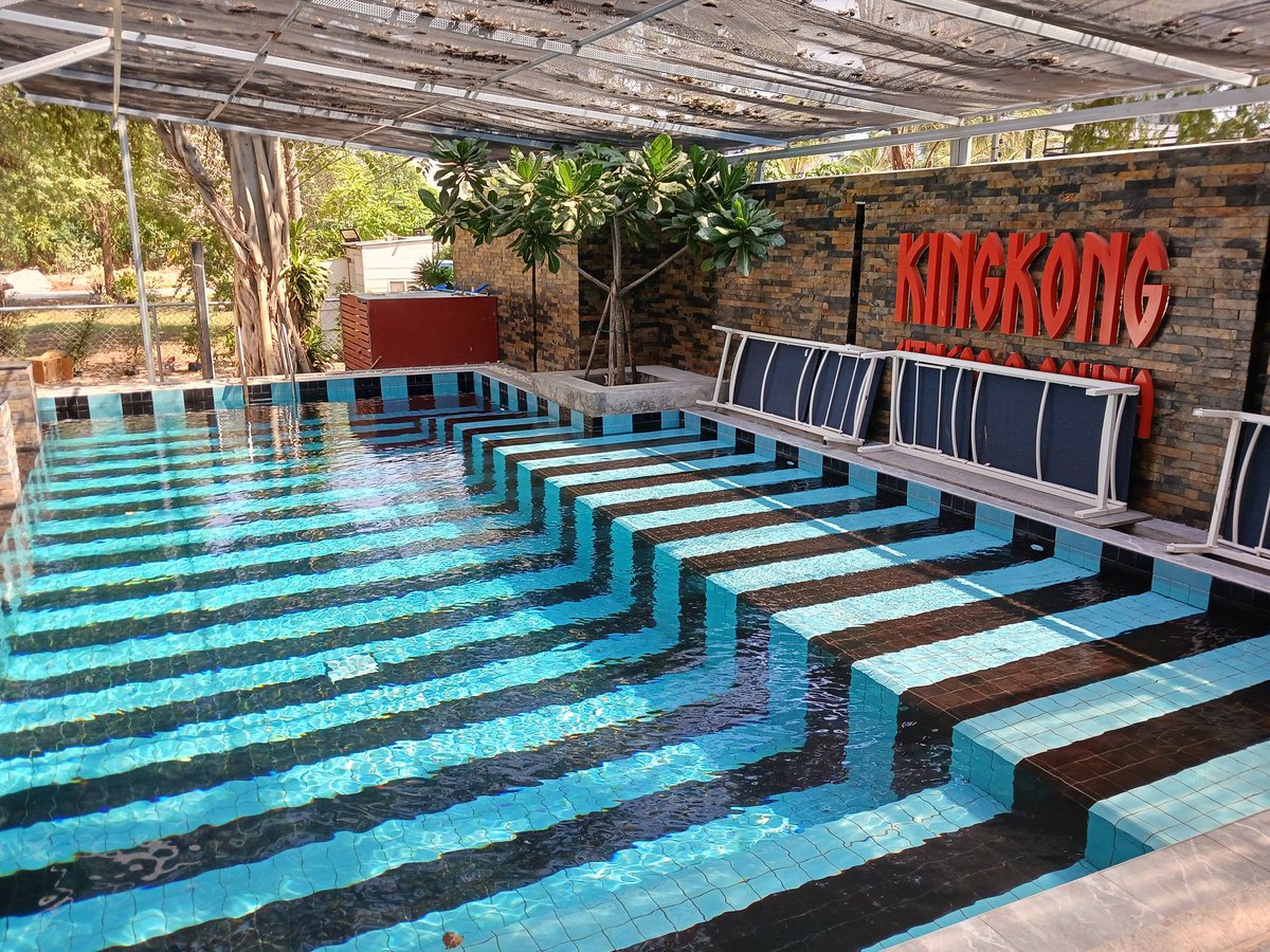 _p_ms's tweet image. サウナ来た！

 #KingKongfitnessandsauna

なんと
サウナぶっ壊れてた！

温水とプールは使えるということで
ここで一休み
140バーツ

あれ？安い  安くない？

ゆっくりしましょ♨️