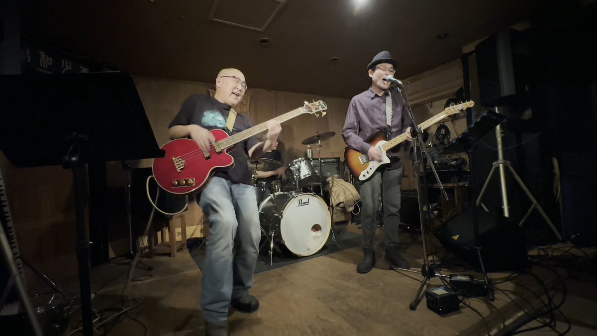 AtfirstO's tweet image. 1/10 札幌LOG 新春ダッシュ
くすり の セットリスト です。
1. 気圧
2. はがれたい
3. からまわり
4. 欲望
5. 遠い朝
6. 増幅
7. 夜

くすり ライブ情報 
2/14(土)  天狼星ドッグスター 
2/18(水)  SPiCE 『animals and plants Vol.25』
2/24(火)  LOG 『地下牢の沈鬱 Vol.2』
詳細は別途告知します。