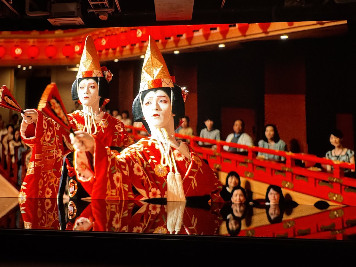 銀座ソニーパークで1/28迄開催中の映画「国宝」展。
地下2階「写真展」と3階「Luminance」鑑賞空間は🆓入場無料🆓です。
井口くんの伸びやかな歌声が映像と共に楽しめます！
※鑑賞中は写真のみ撮影OKです。
↓オフィシャルサイト
sonypark.com/activity/014/