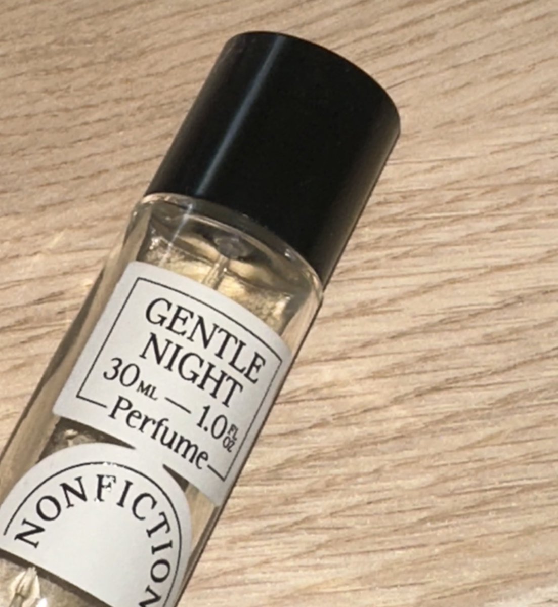 zucomdotcom's tweet image. 쥬쥬의 오향추는 
🤍논픽션_젠틀나잇🤍

쌉쌀한향수계열 제 최애입니다
무화과? 화이트티? 스웨이드 그 어딘가..
대단한 추천은 아니고 오늘 저 이거 뿌리고 나감