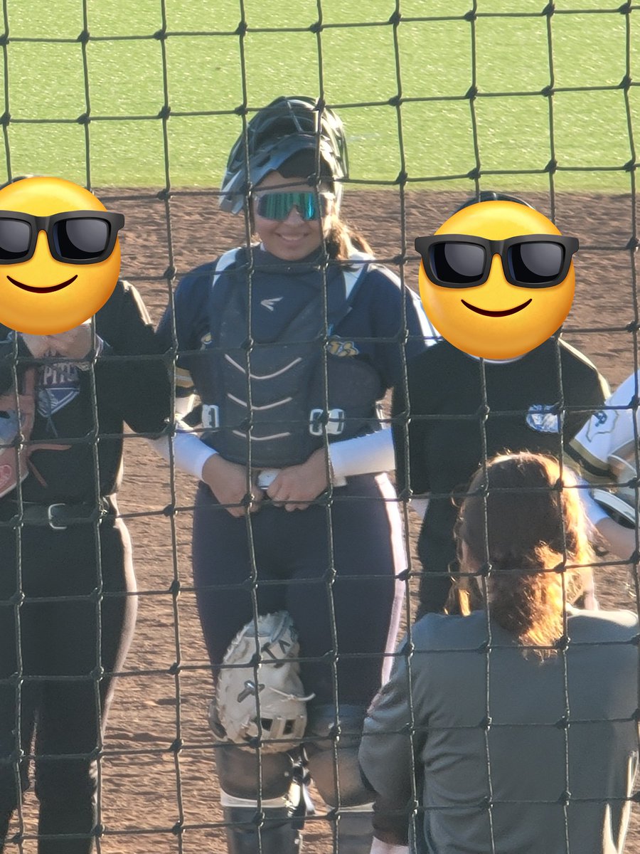 pac14007's tweet photo. Always working! Vivian had a very productive day w/EPCC Tejanas!  Thank you, coaches, for hosting the Back to School Showcase!
@bench424nmore @CoachAubree @DfwSho @EastwoodFtbAlum @Fchavezeptimes @RobRobledoEHS @EHSCoachCarrion @TOP_D1RECRUITS @d1vision_sb @Prep1USA @NCAASoftball https://t.co/usj2ja9fNP