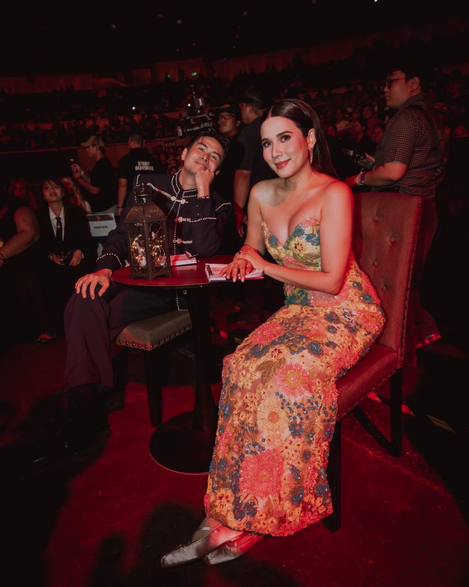 It was real fun hosting with you again <a href="/xtianbautista/">Christian Bautista</a> <a href="/wish1075/">Wish FM 107.5</a> #11thWishMusicAwards 

Maganda ‘tong pwesto natin, dami kong pic! Haha wala silang no choice!