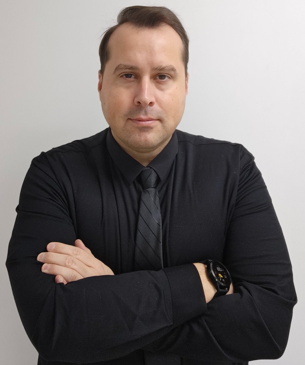 I am an American living in China, and I believe—deeply and without apology—that telling the truth about China’s successes will make us stronger.
 
In fact, the real danger to America is not that some of us are willing to speak honestly about what China is doing well, but that so