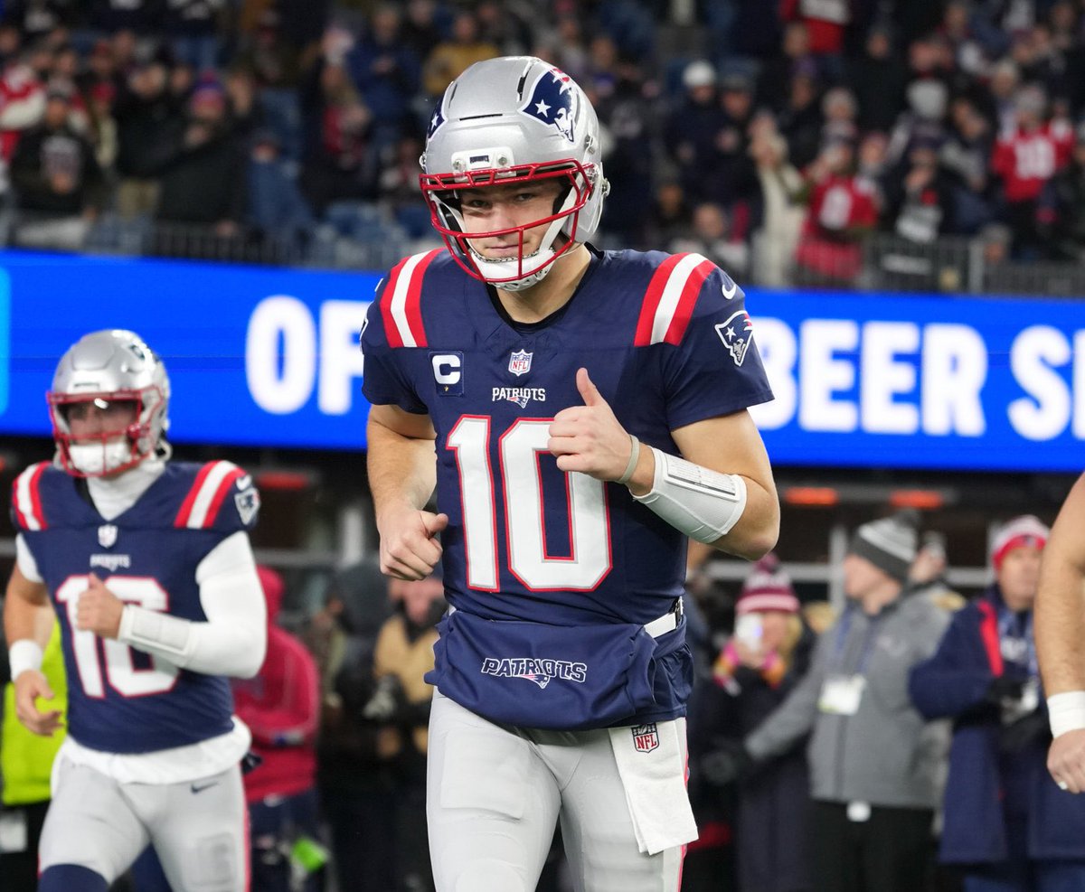 LosTalksPats's tweet photo. Goodnight, Pats Nation!

Just remember that the Chargers purposely lost last week just so they could travel across the country and score 3 points :) https://t.co/1bx7QmzZFL