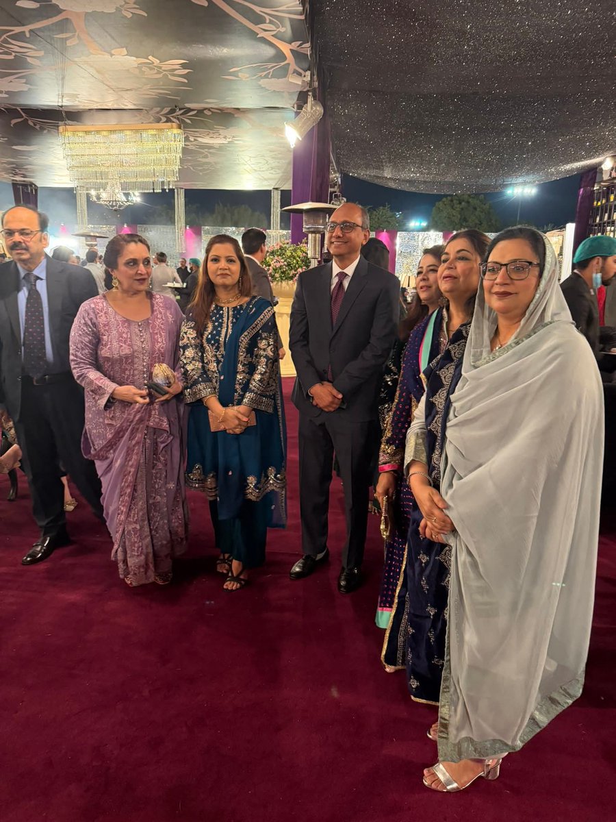 <a href="/PPP_Org/">Pakistan Peoples Party - PPP</a> family attend 
<a href="/FaryalTalpurPk/">Faryal Talpur</a> daughter wedding ceremony.❤️