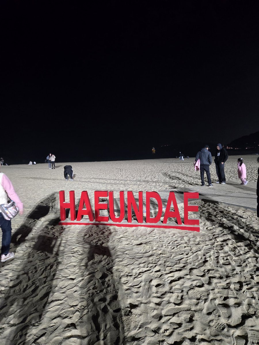 L0ve_BBW's tweet photo. 부산여행🌃 https://t.co/ApdvwuYKZM