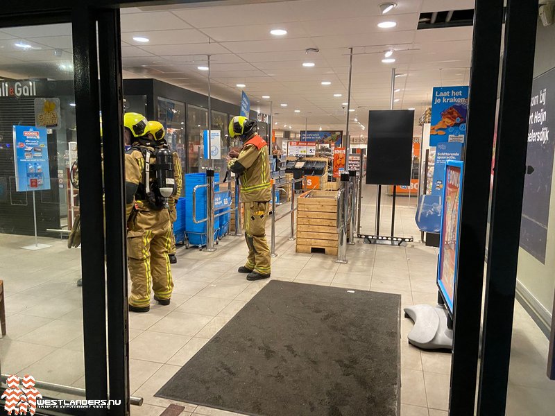 WestlandersNu's tweet photo. Brandalarm af bij de supermarkt https://t.co/2o3ZLOH6RQ https://t.co/ljU9Ud81KU