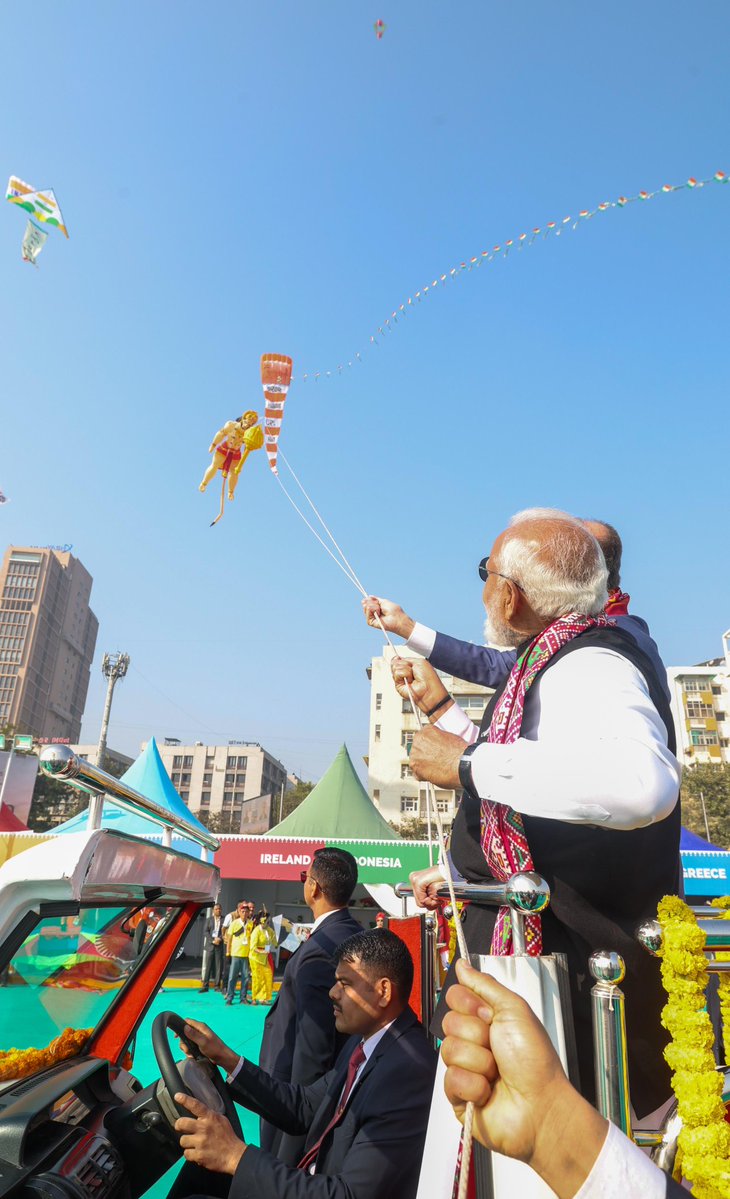 sidhant's tweet image. From Gujarat: PM Modi, German Chancellor Merz at Kite 🪁 flying festival
