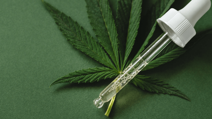 Data Suggests CBD Mitigates Age-Related Cognitive Decline

Researchers reported that CBD treatment reduced neuroinflammation and improved learning and memory processes. 

norml.org/news/2025/06/1…