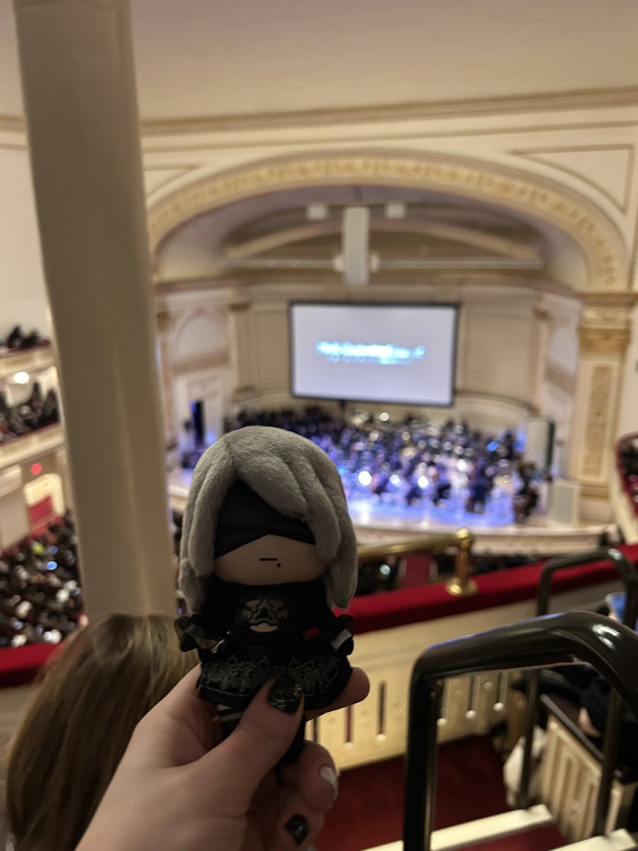 _22194O_'s tweet photo. I can’t explain the sheer joy that this concert brings to me as a dream come true and something I can cross off my bucket list! Thank you so so much Yoko Toro &amp; Keiichi Okabe for such a beautiful performance and game you have created ❤️ #12024ぬい旅 #nierconcert https://t.co/WOyh06O9gU