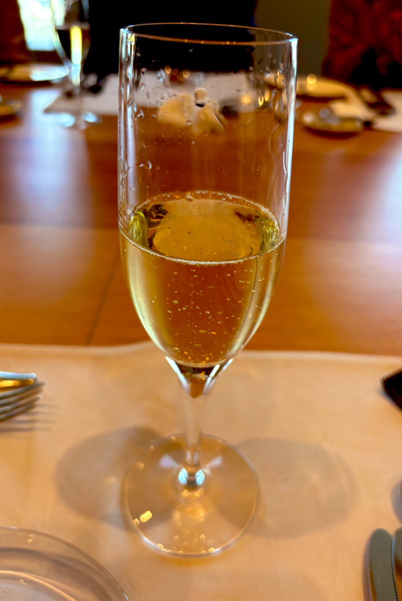 siniasu's tweet image. 🇫🇷🍾⭕️