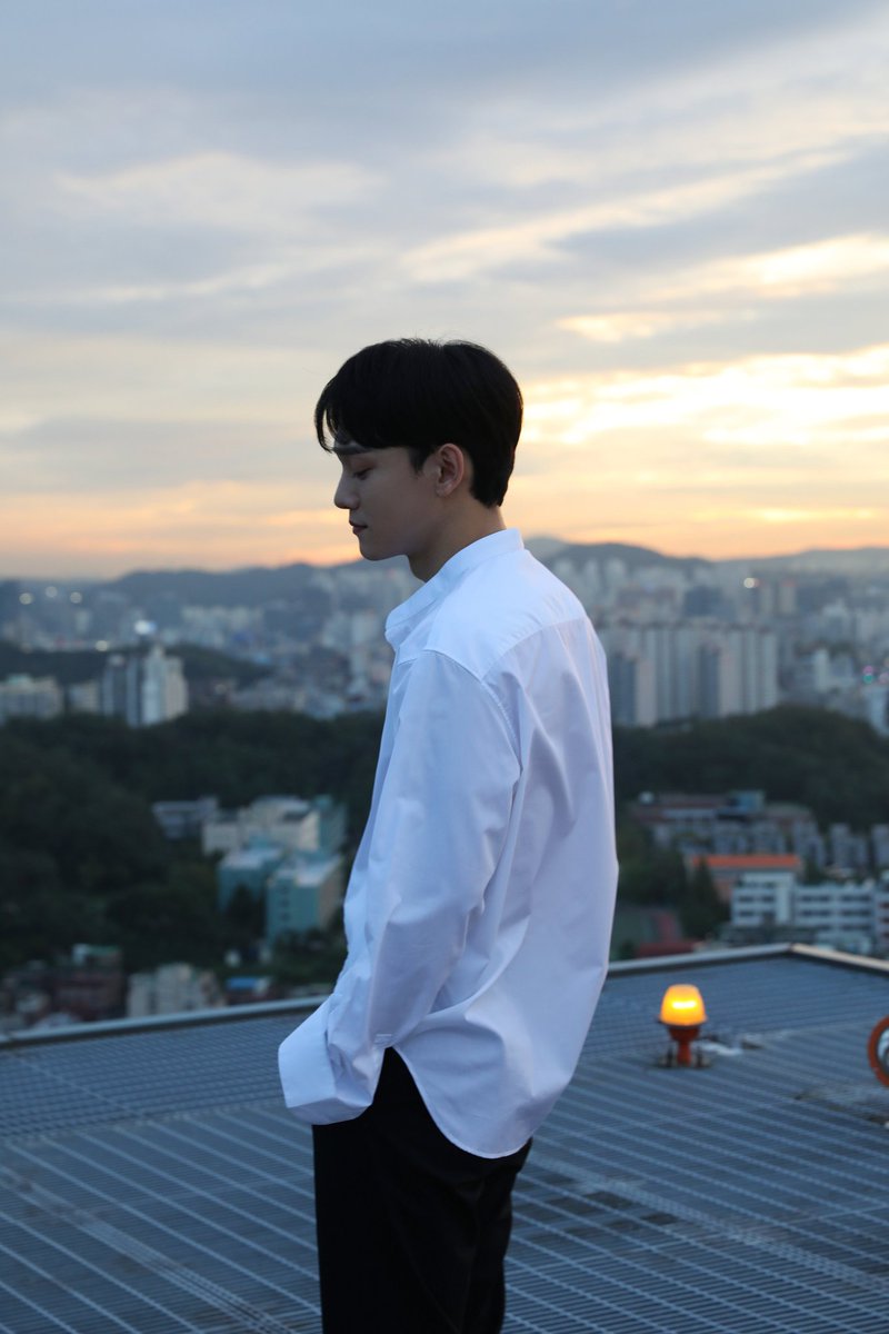 exoticostw's tweet image. COOPER ‘우리 어떻게 할까요 (Shall we?)’ MV Behind Photos 🎬📸 

#첸 #COOPER #믿고듣는첸 #엑소 #RPEXO #WeAreOneRP #사랑하는그대에게 #Dear_my_dear