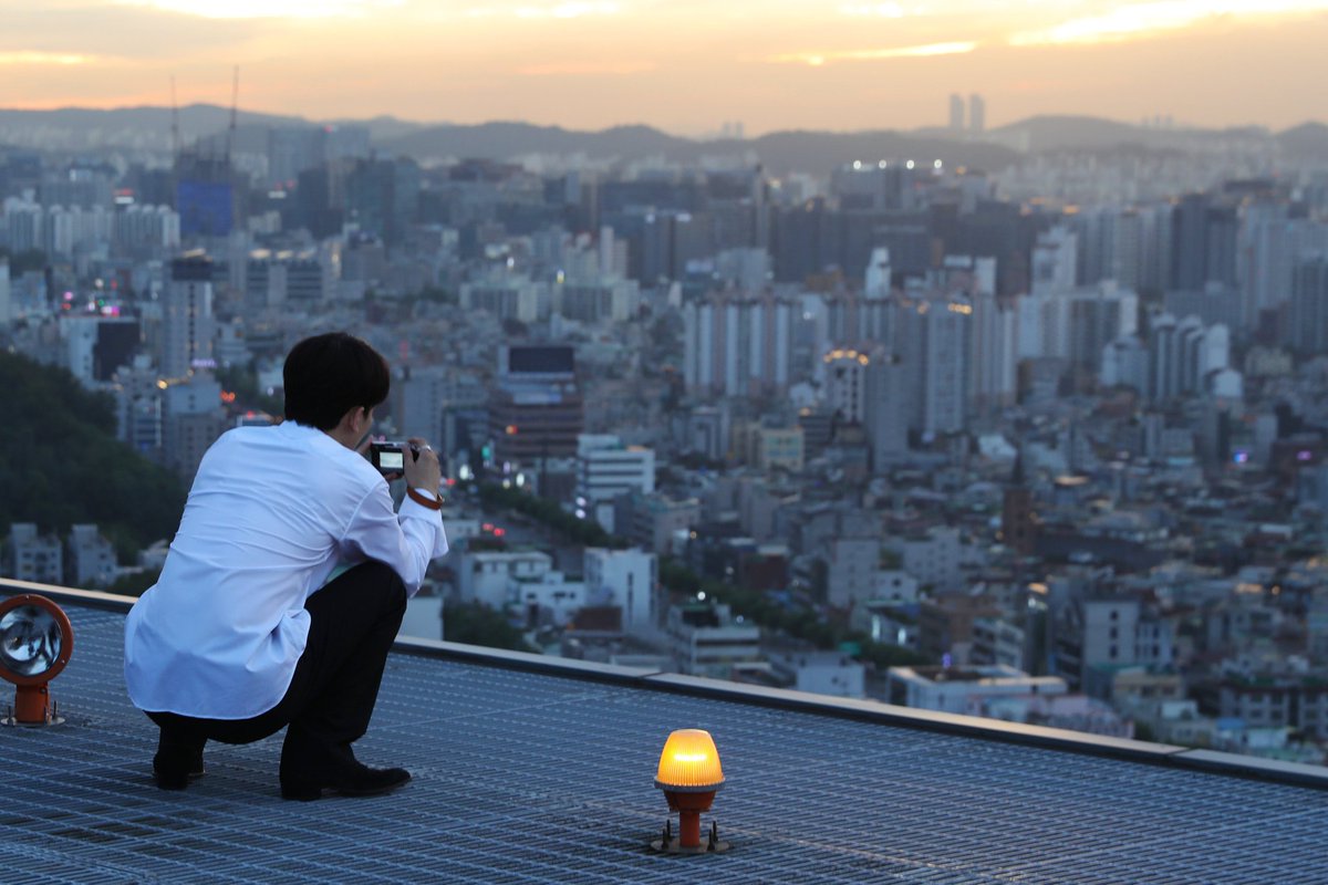 exoticostw's tweet image. COOPER ‘우리 어떻게 할까요 (Shall we?)’ MV Behind Photos 🎬📸 

#첸 #COOPER #믿고듣는첸 #엑소 #RPEXO #WeAreOneRP #사랑하는그대에게 #Dear_my_dear