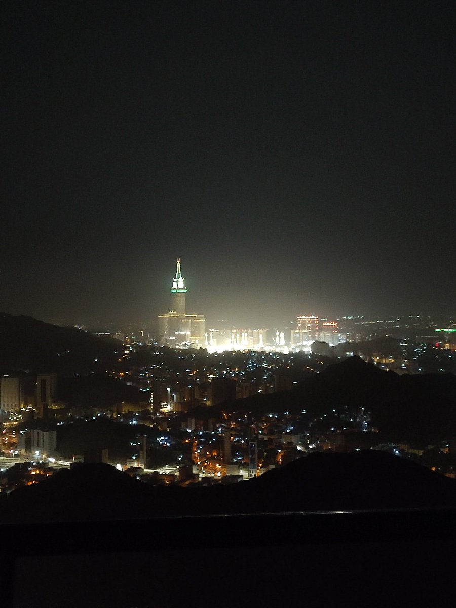 terapi2505's tweet image. Şu sabaha tekrar uyanabilmek ve şu geceyi tekrar yaşayabilmek. Aciz kulun evini özledi çağırır mısın mevlam yine beni🥀