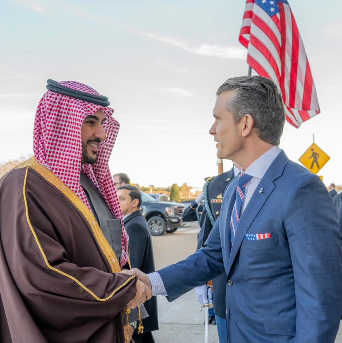 The world is indebted to this man; Yemen's security is inseparable from intl security. He orchestrated a remarkable multifaceted security action plan, dismantling a decade-long chaotic project in Yemen in just 5 days. Highest respect to Defense Minister HRH Prince <a href="/kbsalsaud/">Khalid bin Salman خالد بن سلمان</a>🇸🇦.