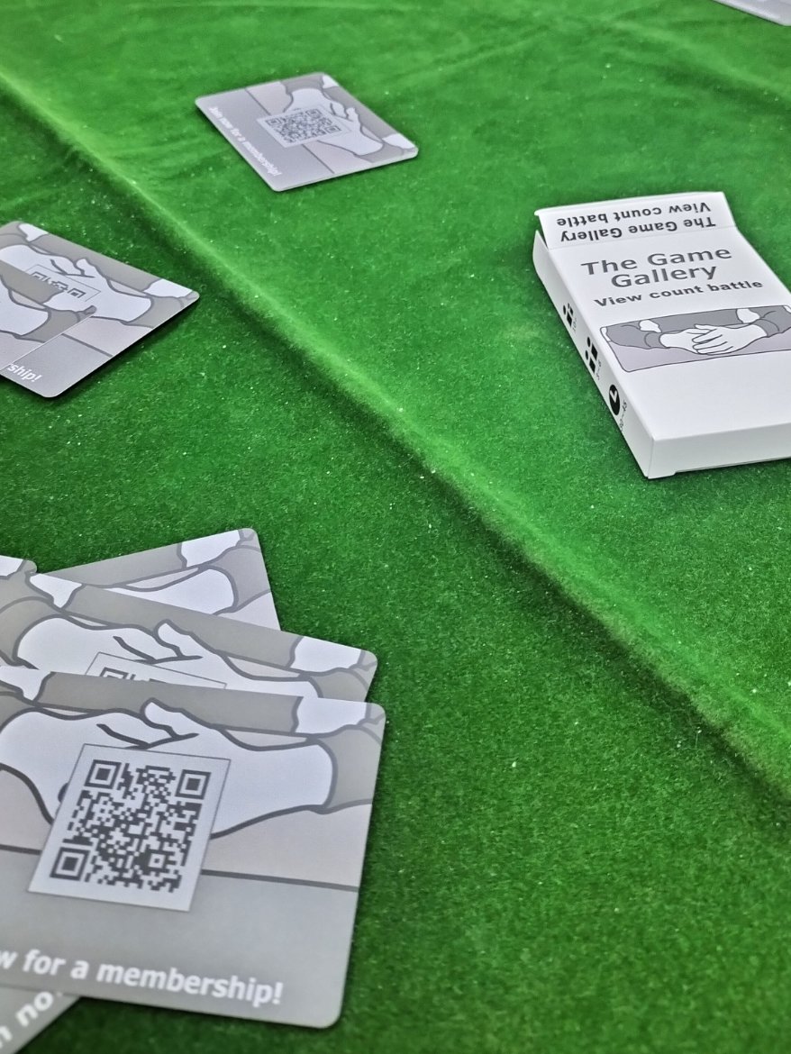 【The Game Gallery View count battle】スゲさん持参。カードにはゲーム紹介動画のQRコードがあって、スマホで調べて視聴者の数を競いあう。
（エンデバーディープシーこりゃ強いだろ…）って思っていたら、大いなる狂気の書とか意外なものが再生数あったりした。