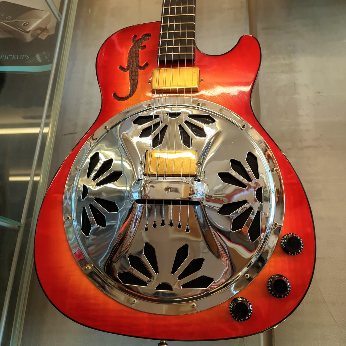 FAR EAST GUITARS まろみ (@FEGmaromi0517) / Posts / X