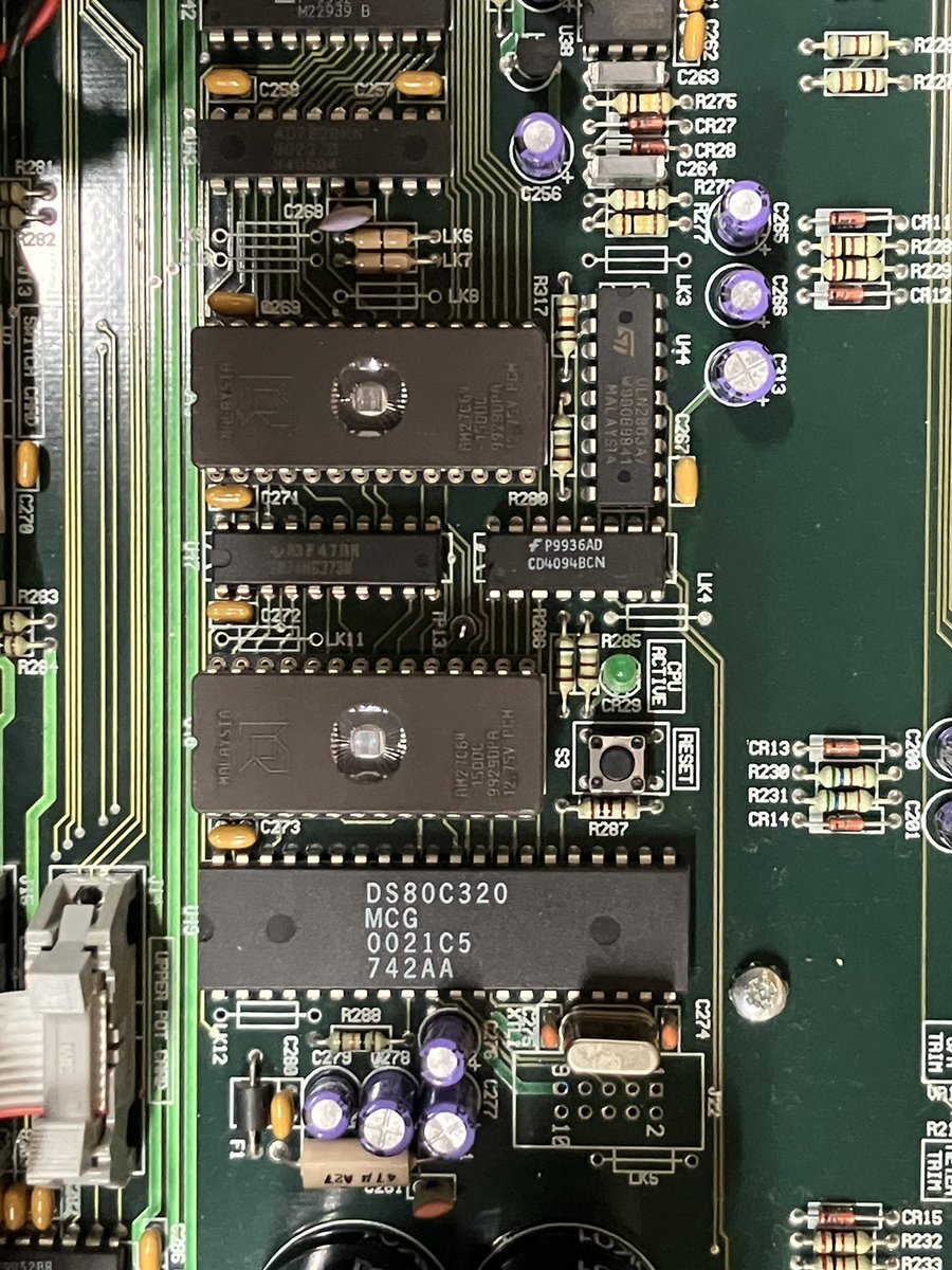 製作したり修理したりしながら、流れるように2026年が始まりました。

遅くなりましたが、本年もよろしくお願いします。