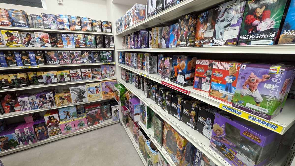 guernicass4's tweet image. たまに行く秋葉原のトレーダーさん

秋葉原の中では価格も良心的なものが多く、何よりドラゴンボールの品揃えが凄いです！