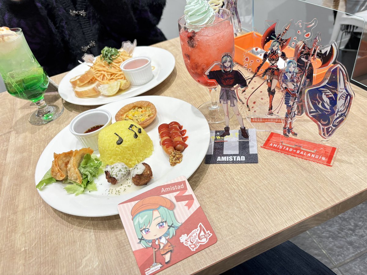 rir_in_b's tweet photo. 大阪コンパスカフェ〜 https://t.co/NldKUEk84T